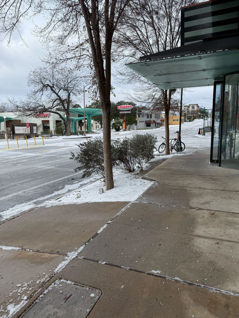 DDTX26 ice storm — photo by Mark Freeman II